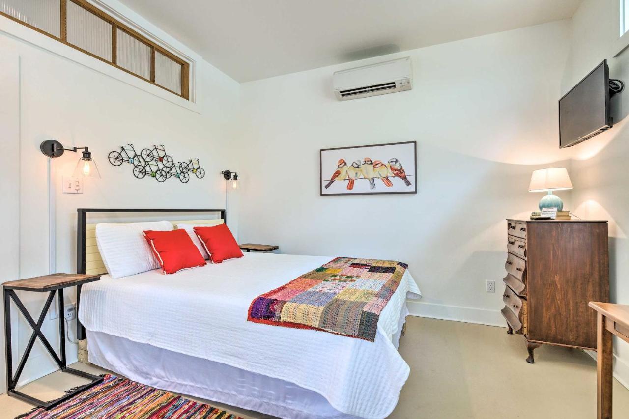 Walk To Beach From Chic Old Town Apartment With Yard Bay St. Louis Dış mekan fotoğraf